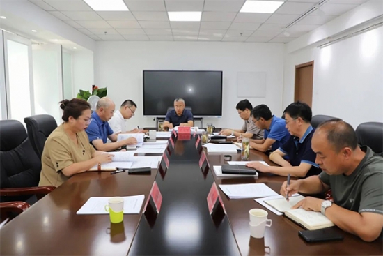 学院党委会议集中学习省委和教育部通知精神