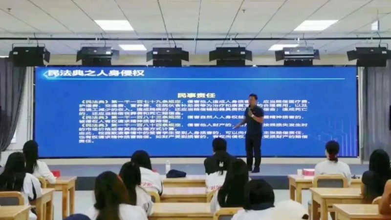 逐梦青春 法治护航 | taptap点点联合共青团张家口市委开展普法宣传进校园活动