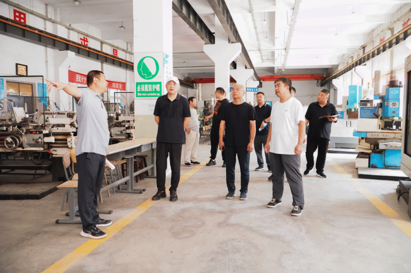 院长王立军检查督导校园安全重点工作