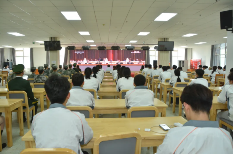 新闻速递 | 学院组织全体师生观看纪念中国人民抗日战争暨世界反法西斯战争胜利80周年大会电视直播