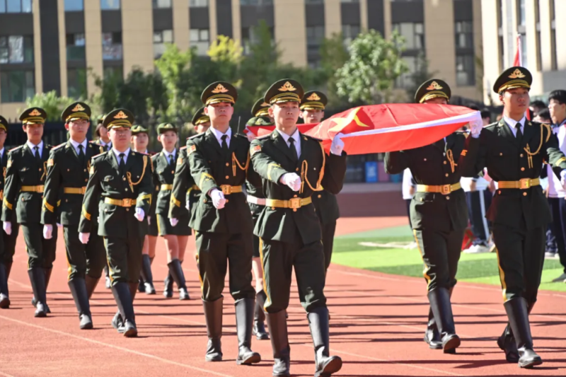 新闻速递 | 学院举行2025级新生开学典礼暨军训动员大会