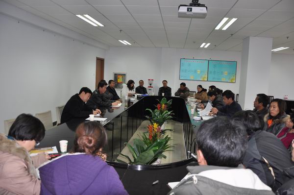 学院领导深入办公室、宣传统战处进行调研