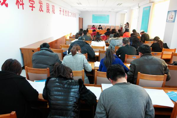 学院举办辅导员业务能力基本知识测试