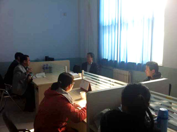 党委书记胡炜参加机械工程系教育实践学习交流活动