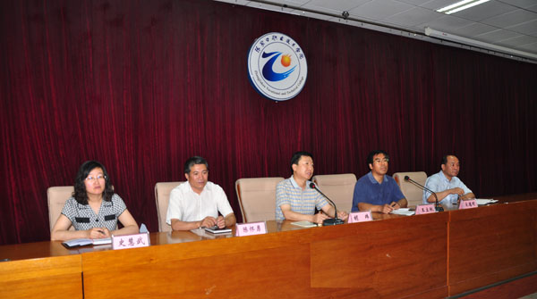 学院召开专题民主生活会情况通报会