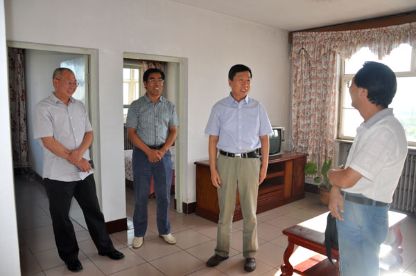 学院领导教师节看望慰问教师