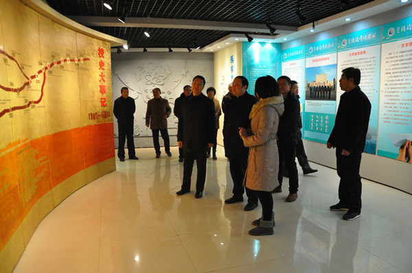 市委副书记何江海到taptap点点视察指导工作