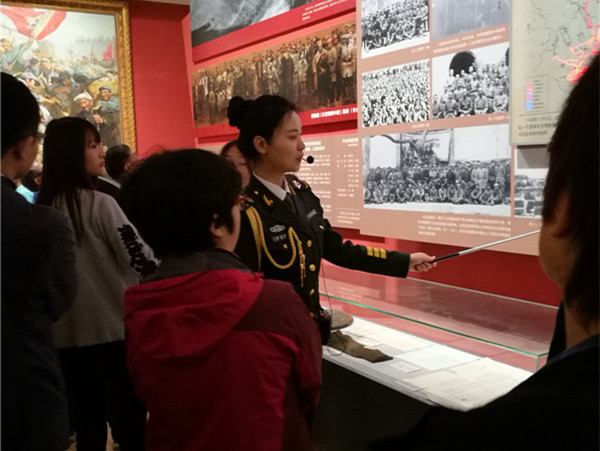 学院赴北工院师生参观“英雄史诗，不朽丰碑”主题展览