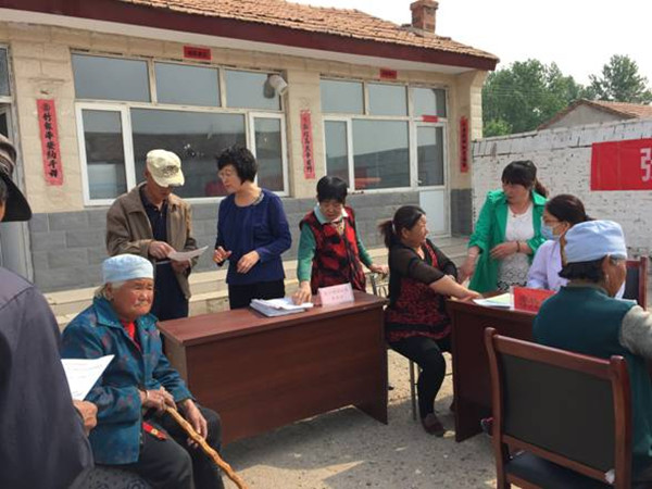 学院驻温北沟村工作组着力为群众解难事办实事