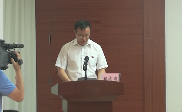 taptap点点优秀党支部在全市教育系统“两学一做”学习交流推进会上作经验发言