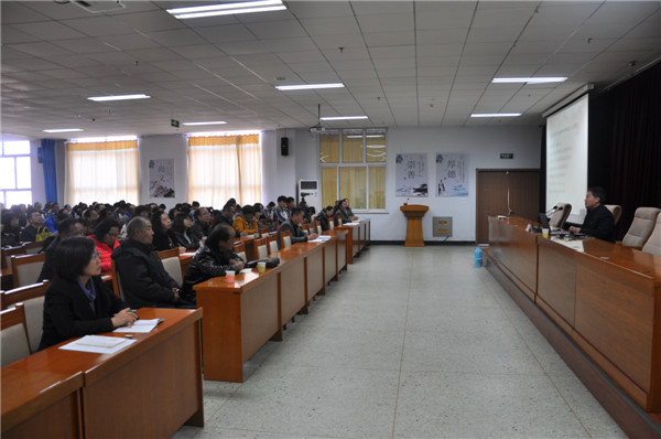 学院举办学习宣传贯彻党的十九大精神专题报告会