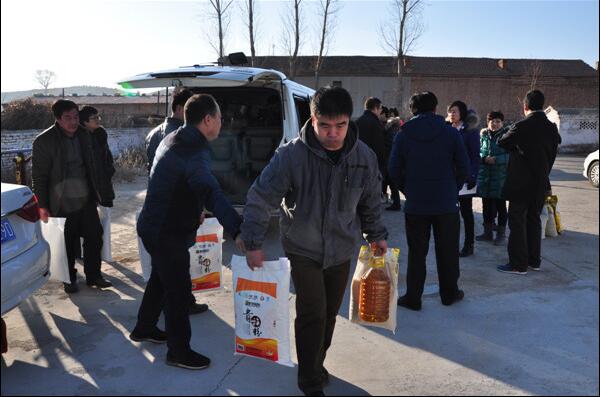 学院赴万全区北新屯乡开展“结对联亲”活动