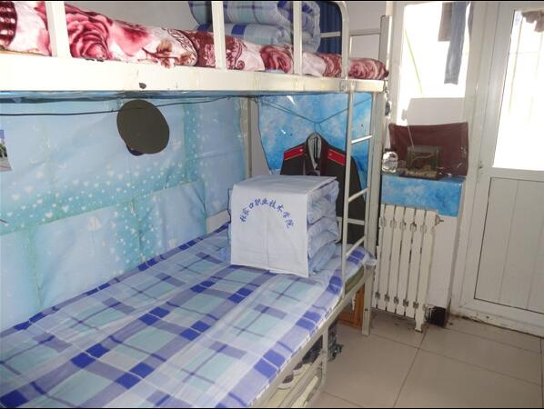 汽车工程系开展学生思想纪律作风教育整顿活动