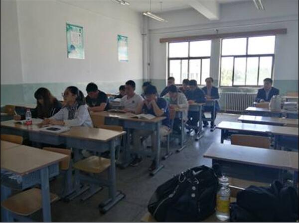 教育部专家到学院进行思政课听课指导工作