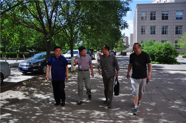 唐山丰润区职教中心到taptap点点参观交流