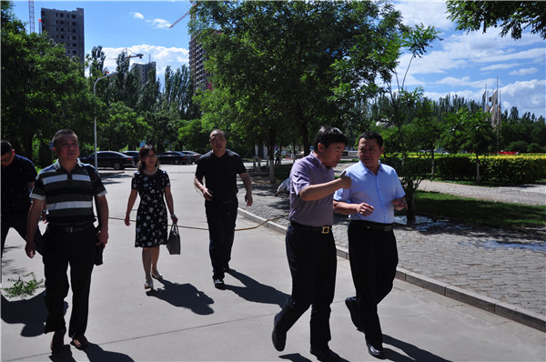 秦皇岛抚宁职教中心领导来taptap点点参观交流