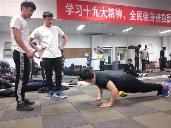 信息工程系开展“健康第一，快乐健身”活动