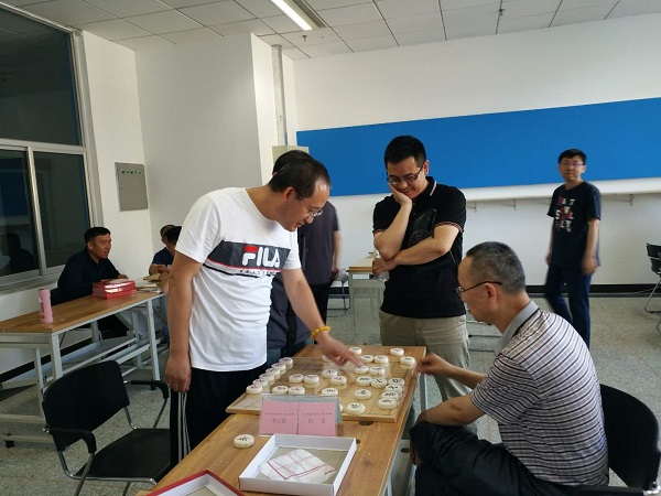 学院第二届教职工中国象棋比赛落下帷幕