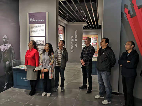 taptap点点开展“不忘初心、牢记使命”主题教育党日活动