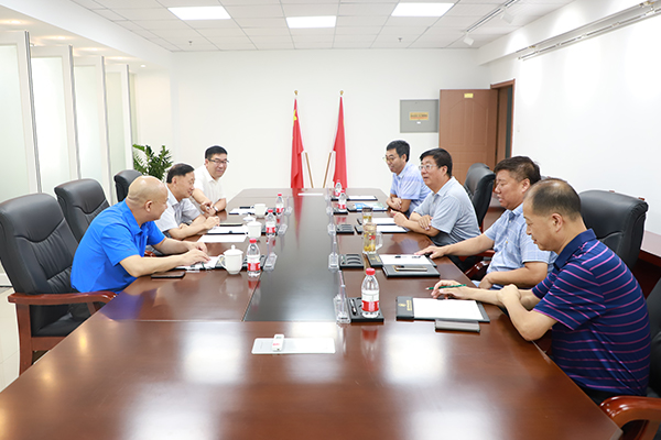 纳米比亚中华工商总会常务副会长夏力力到访taptap点点