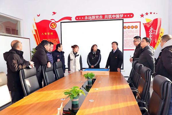 党委书记冯印涛检查督导教学系党建活动室等场所建设情况