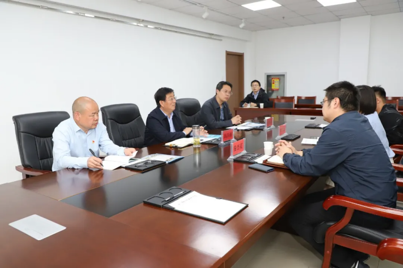 党委书记冯印涛会见张家口金融控股有限公司董事长昝杰亮一行