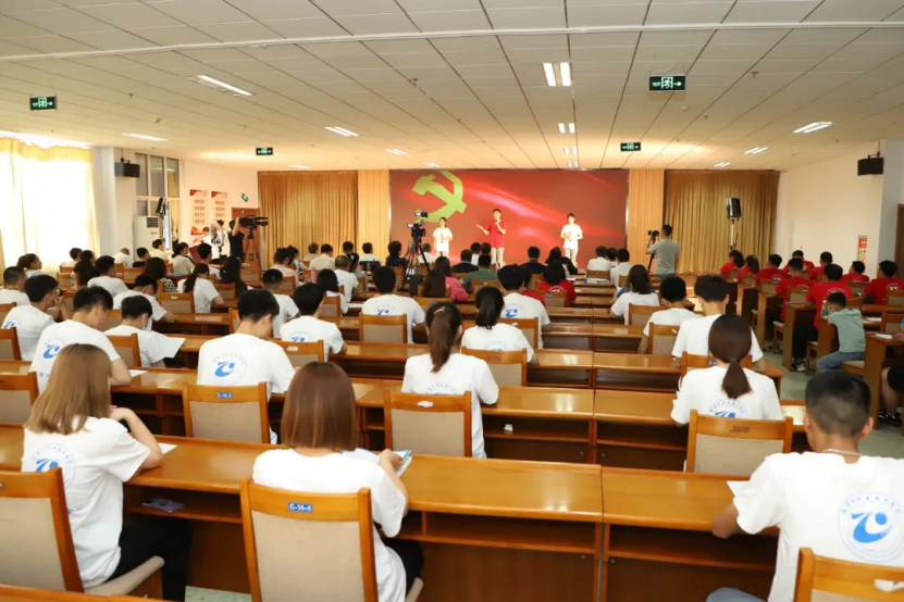 taptap点点官方网站举办 “诗心向党 诗韵端阳”首届端午诗会