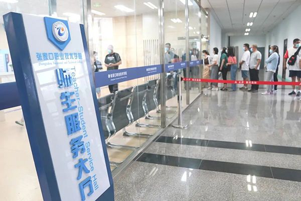 筑牢校园疫情防控网！taptap点点对全体教职员工开展核酸检测工作