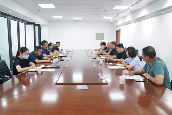 宣化经济开发区管委会副主任董文柱一行到访taptap点点